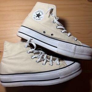 Women’s Cream Platform Converse
